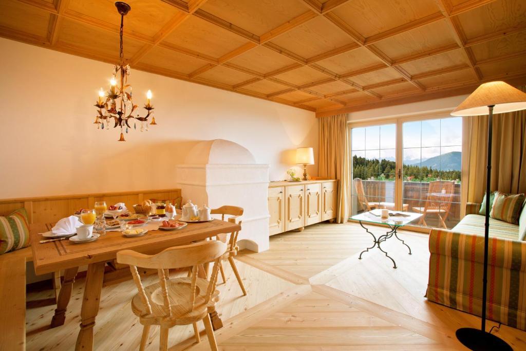 Hotel Laerchenhof Natur Seefeld w Tirolu Pokój zdjęcie